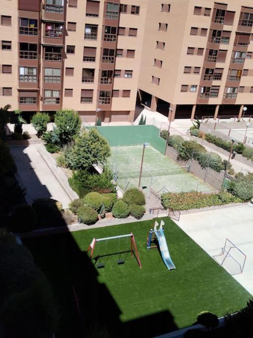 Madrid Wanda Aeropuerto Ifema Plenilunio Dy Apartment Exterior photo