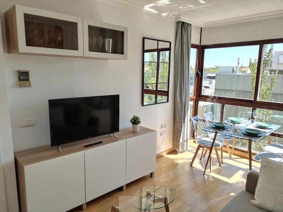 Madrid Wanda Aeropuerto Ifema Plenilunio Dy Apartment Exterior photo